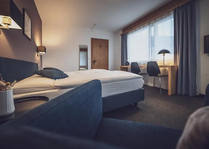 Ochsen By Mountain Hotell 3*