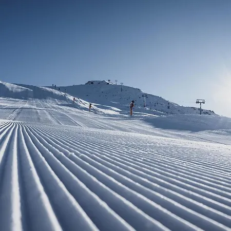 Hotel Ochsen By Mountain 3*